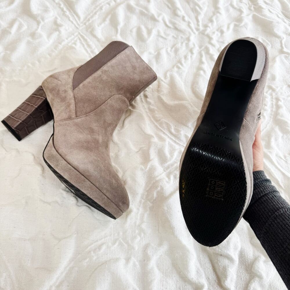 Donald Pliner Labell Platform Bootie Size 11M New - Picture 7 of 8